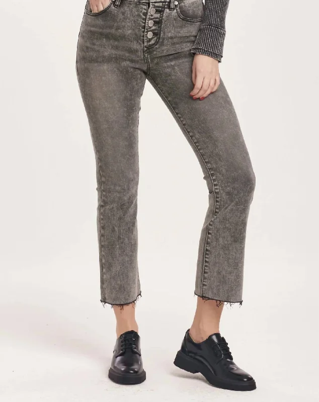 Women's Jodhpurs with Notched CollarJeanne Shade Cropped Flare Jean