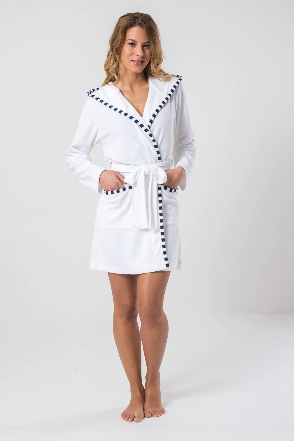 ladies' silk pajama topsKapucnis vékony frottír köntös_ Belmanetti 1010