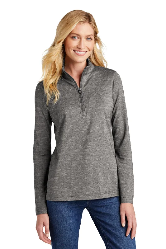 Women's Hooded Sweatshirts with Insulated FabricTravisMathew Womens Crestview 1/4 Zip Sweatshirt - Heather Grey