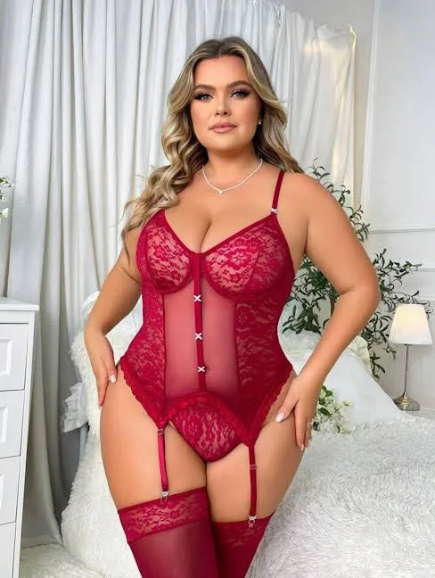 plus-size wireless racerback braClassic Sexy Plus Floral Lace Underwire Garter Lingerie Set With 1pair Stocking