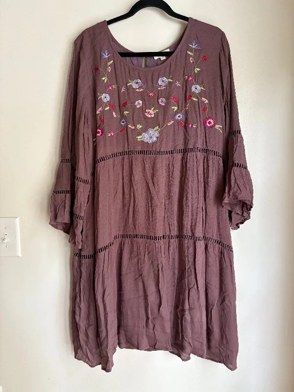 Women's V-Back DressesDress Casual Midi By Oddy In Brown, Size: 3x