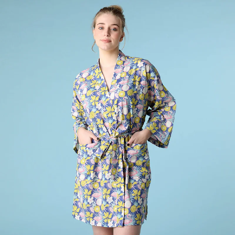 women's pajamas with a playful printCopacabana Short Robe