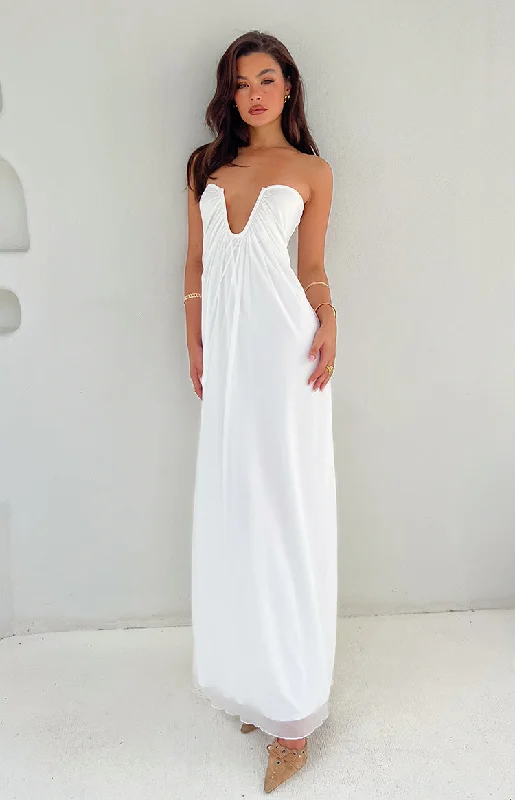 Women's Narrow-Neck DressesBraelyn White Strapless Maxi Dress