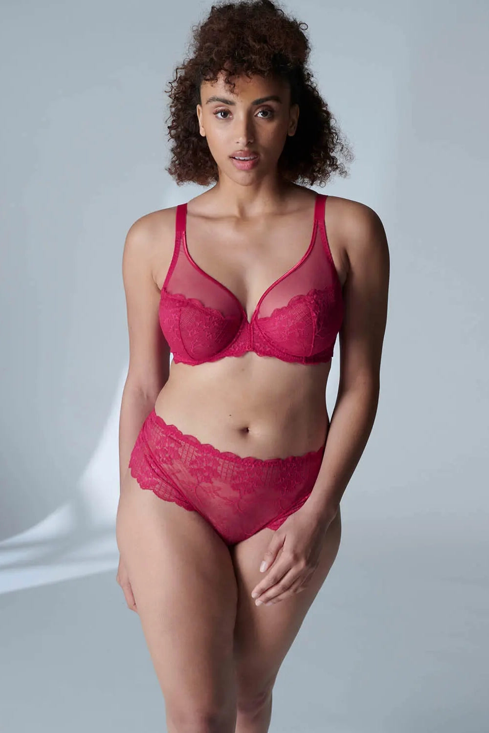 smoothing high-waisted bra for tummy controlSimone Pérèle | Reve, Panty (Cranberry) - 2/4/5