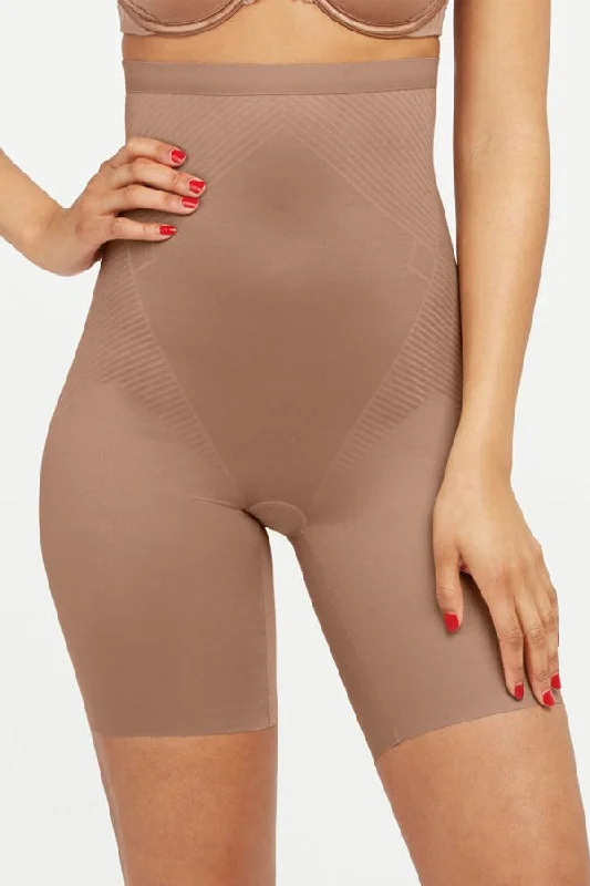 body shaper with adjustable hooks for a custom fitThinstincts 2.0 High-Waist Mid-Thigh Short- SPANX