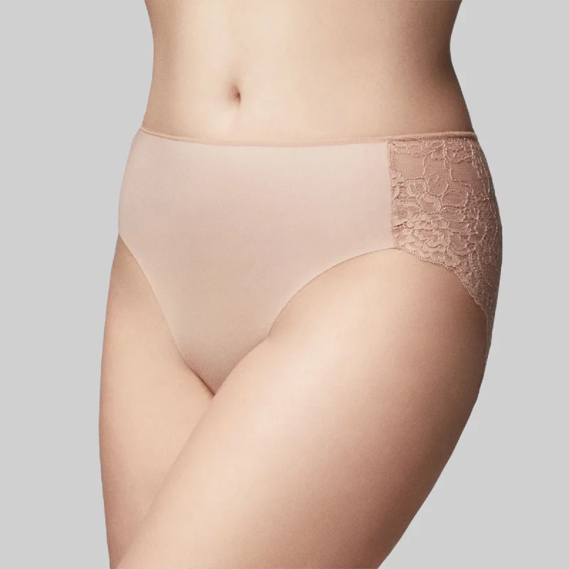 seamless underwire braTHE KNICKER - PRECISION LACE - HI CUT BRIEF