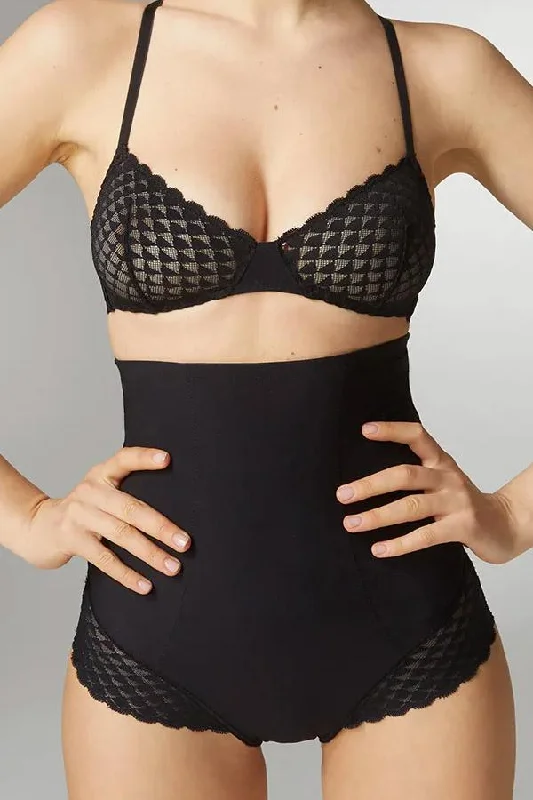 open-bust waist trainer with lace details for a feminine touchSubtile High Waisted Shapewear Brief