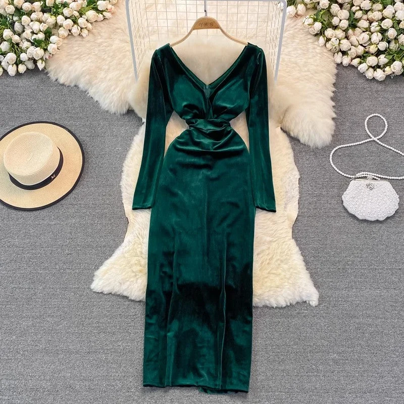 Women's Minimalist SkirtsFashionable sexy long-sleeved dress long skirt velvet V-neck dress    S3964